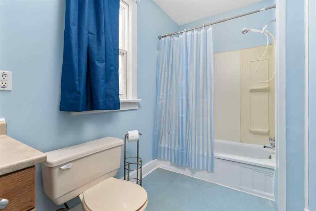MLS® A2203111 - 5016 49 Avenue  in Forestburg Forestburg, Residential