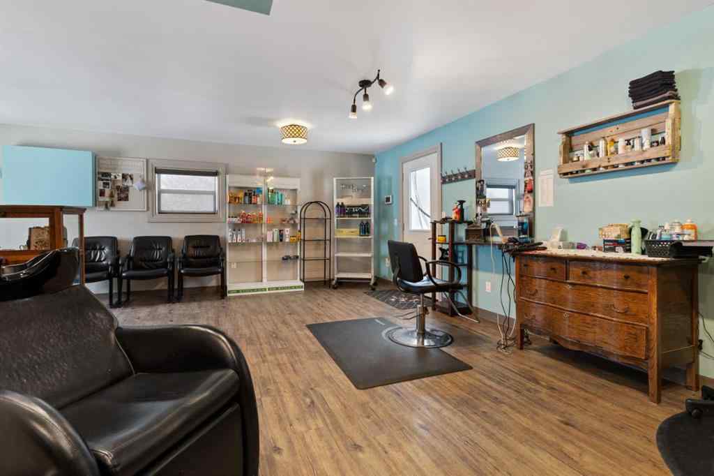 MLS® A2203185 - 5009 49 Avenue  in Forestburg Forestburg, Commercial