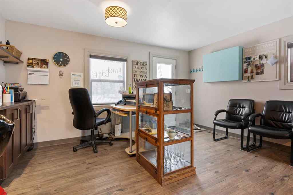 MLS® A2203185 - 5009 49 Avenue  in Forestburg Forestburg, Commercial