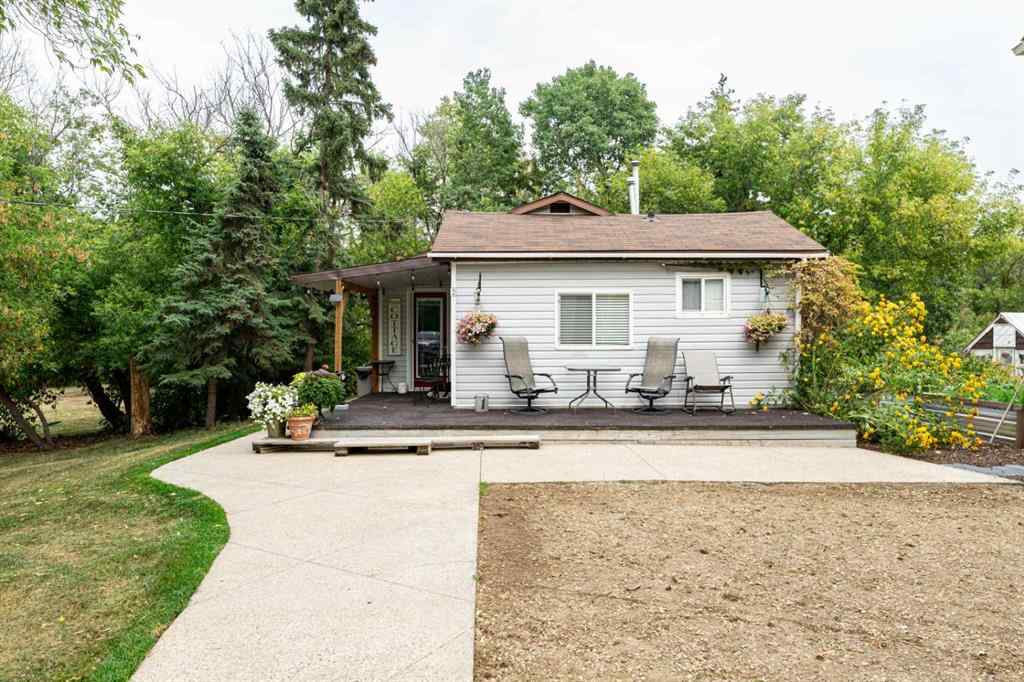 MLS® A2203217 - 38302 Range Road 22   in NONE Rural Red Deer County, Residential