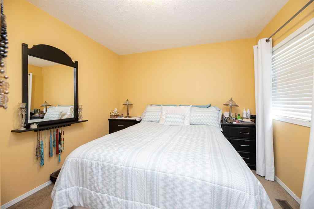 MLS® A2203217 - 38302 Range Road 22   in NONE Rural Red Deer County, Residential