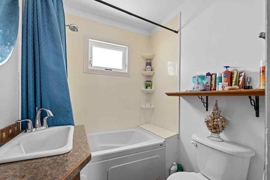 MLS® A2203223 - 214 2nd Avenue W in NONE Maidstone, Residential