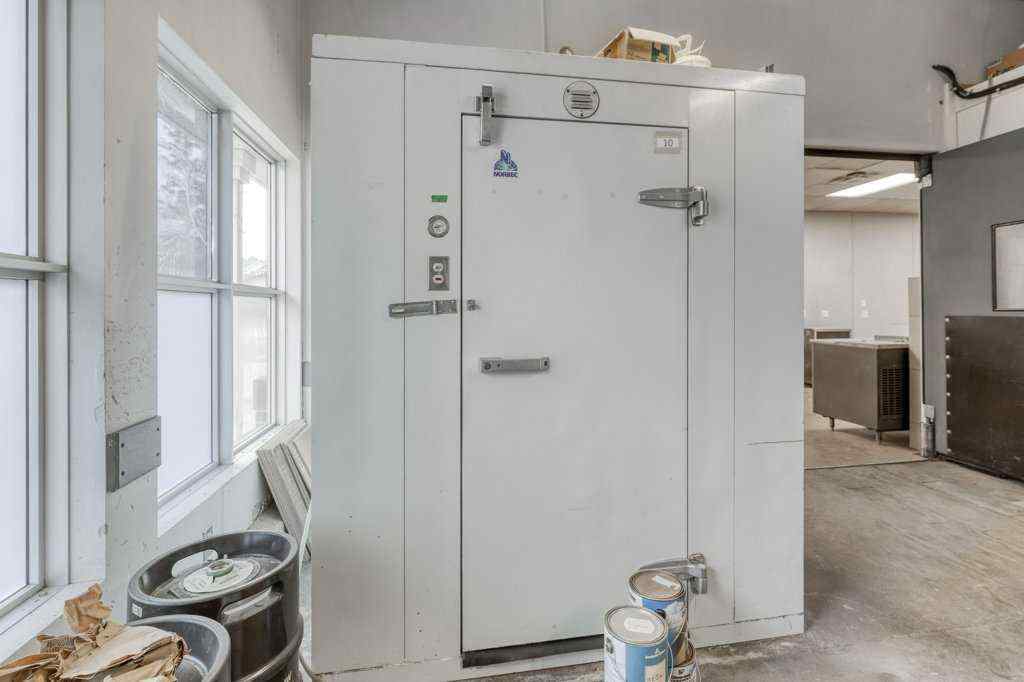 MLS® A2203253 - Unit #3 185 First Street E in Downtown Cochrane, Commercial