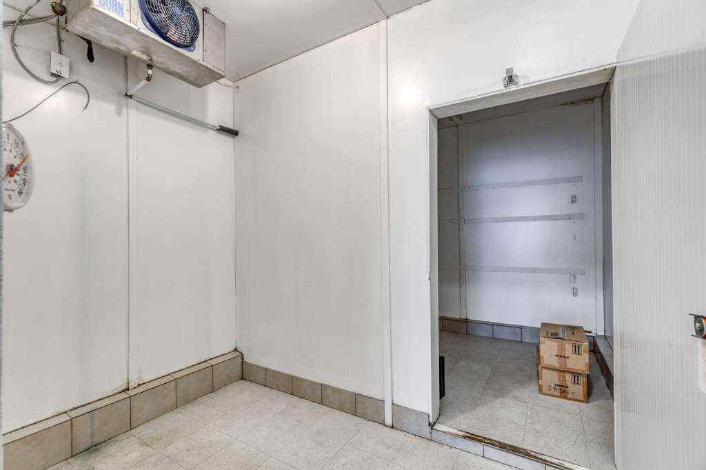 MLS® A2203253 - Unit #3 185 First Street E in Downtown Cochrane, Commercial
