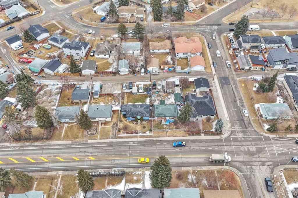 MLS® A2203309 - 8508, 8512 Bowness Road NW in Bowness Calgary, Residential
