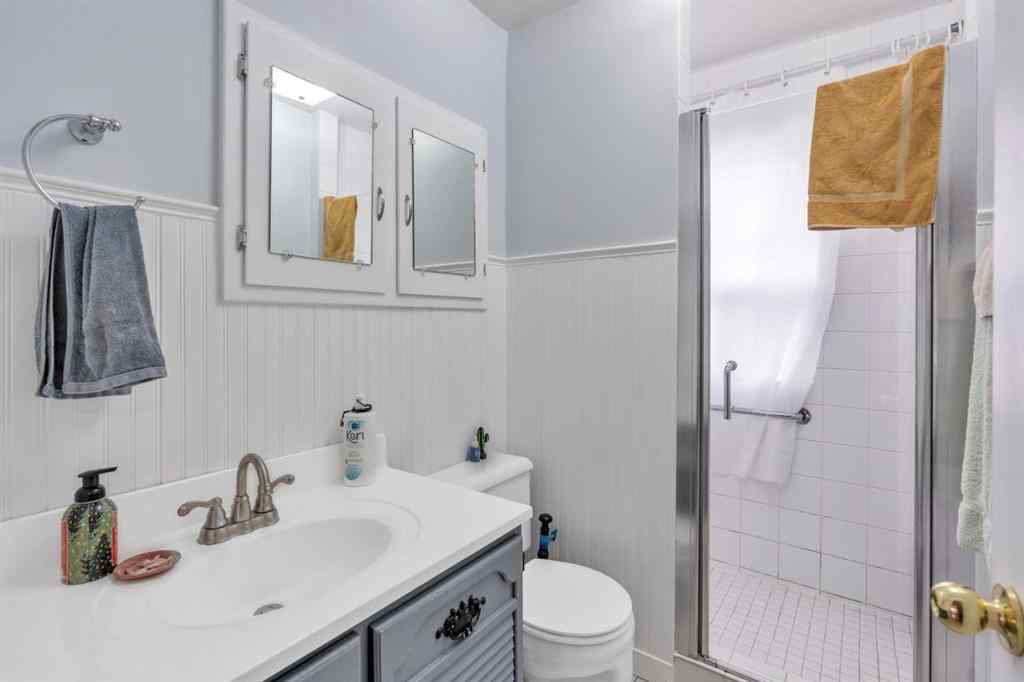 MLS® A2203309 - 8508, 8512 Bowness Road NW in Bowness Calgary, Residential