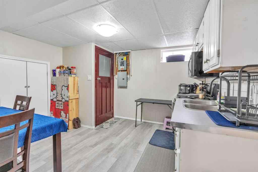 MLS® A2203309 - 8508, 8512 Bowness Road NW in Bowness Calgary, Residential