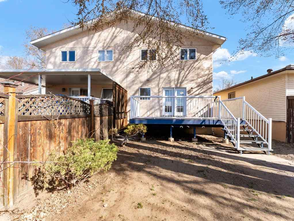 MLS® A2203392 - 327/329 3 Street NW in Riverside Medicine Hat, Residential