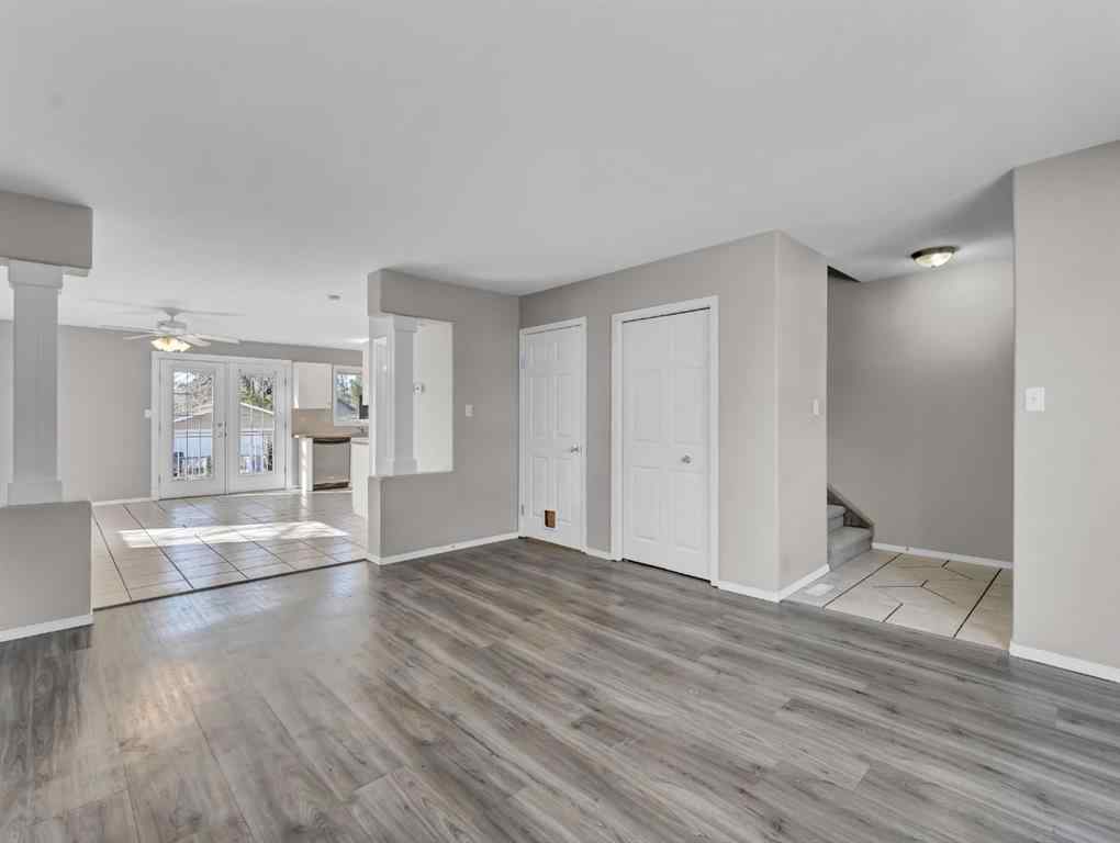 MLS® A2203392 - 327/329 3 Street NW in Riverside Medicine Hat, Residential