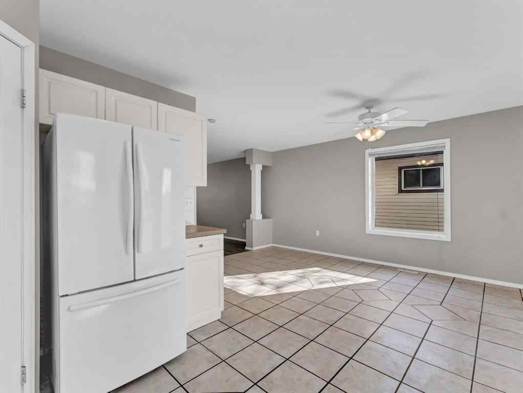 MLS® A2203392 - 327/329 3 Street NW in Riverside Medicine Hat, Residential