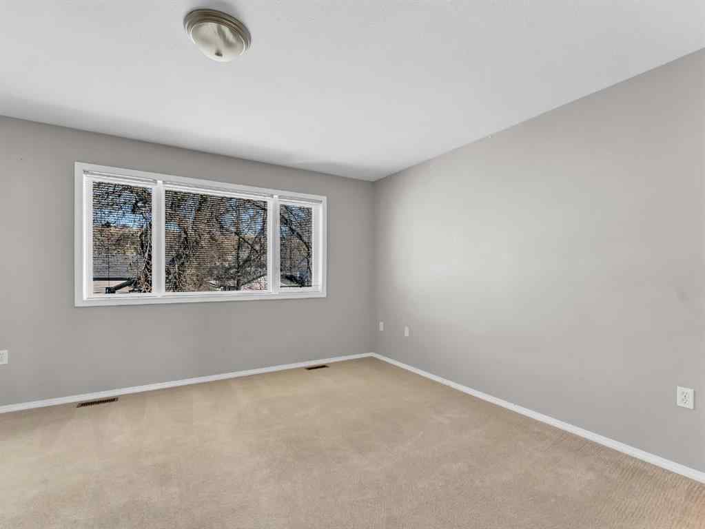 MLS® A2203392 - 327/329 3 Street NW in Riverside Medicine Hat, Residential