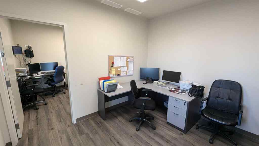 MLS® A2203406 - Unit #10 1075 36 Street N in Churchill Industrial Park Lethbridge, Commercial