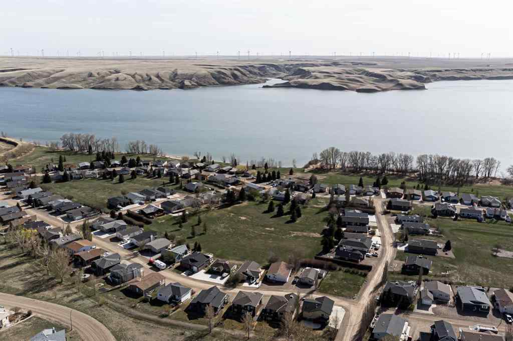 MLS® A2203412 - 676 Lakeside Drive  in Little Bow Resort Rural Vulcan County, Residential