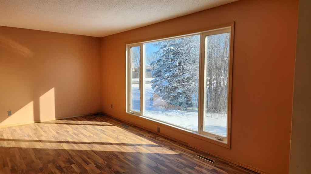 MLS® A2203524 - 711038 HWY 40 Street  in O\'Brien Lake Grande Prairie, Commercial