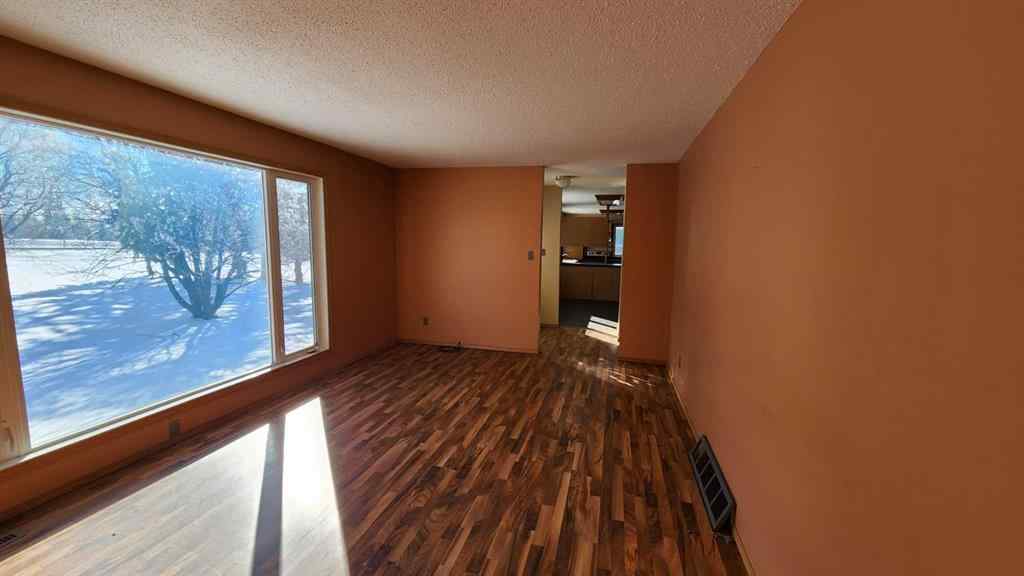 MLS® A2203524 - 711038 HWY 40 Street  in O\'Brien Lake Grande Prairie, Commercial