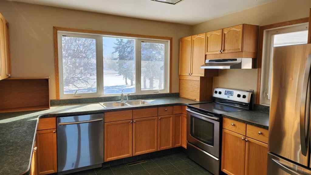 MLS® A2203524 - 711038 HWY 40 Street  in O\'Brien Lake Grande Prairie, Commercial