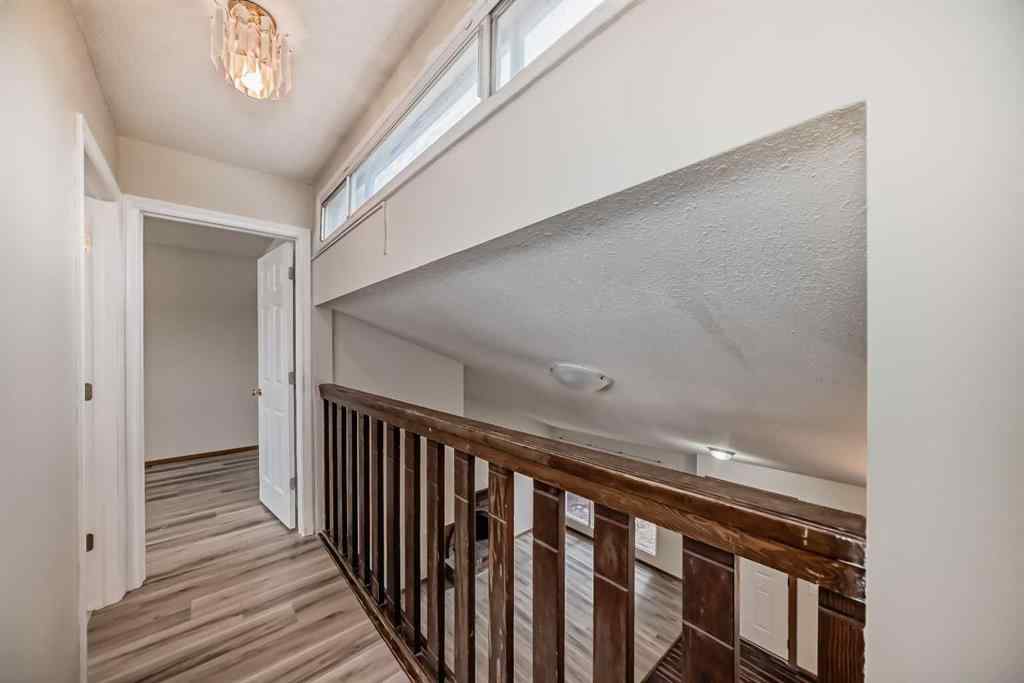 MLS® A2203586 - 652 Queensland Drive SE in Queensland Calgary, Residential