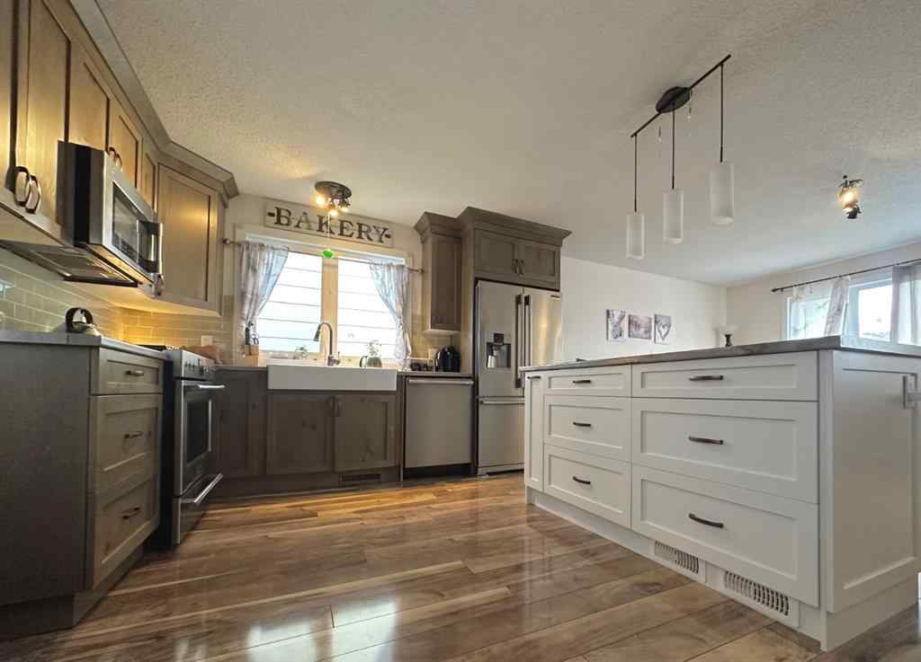 MLS® A2203590 - 8126 95 Street  in North End Peace River, Residential