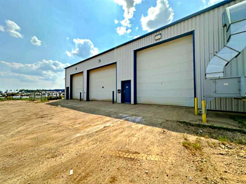 MLS® A2203611 - Unit #102 286 MacLennan Crescent  in Mackenzie Park Fort McMurray, Commercial