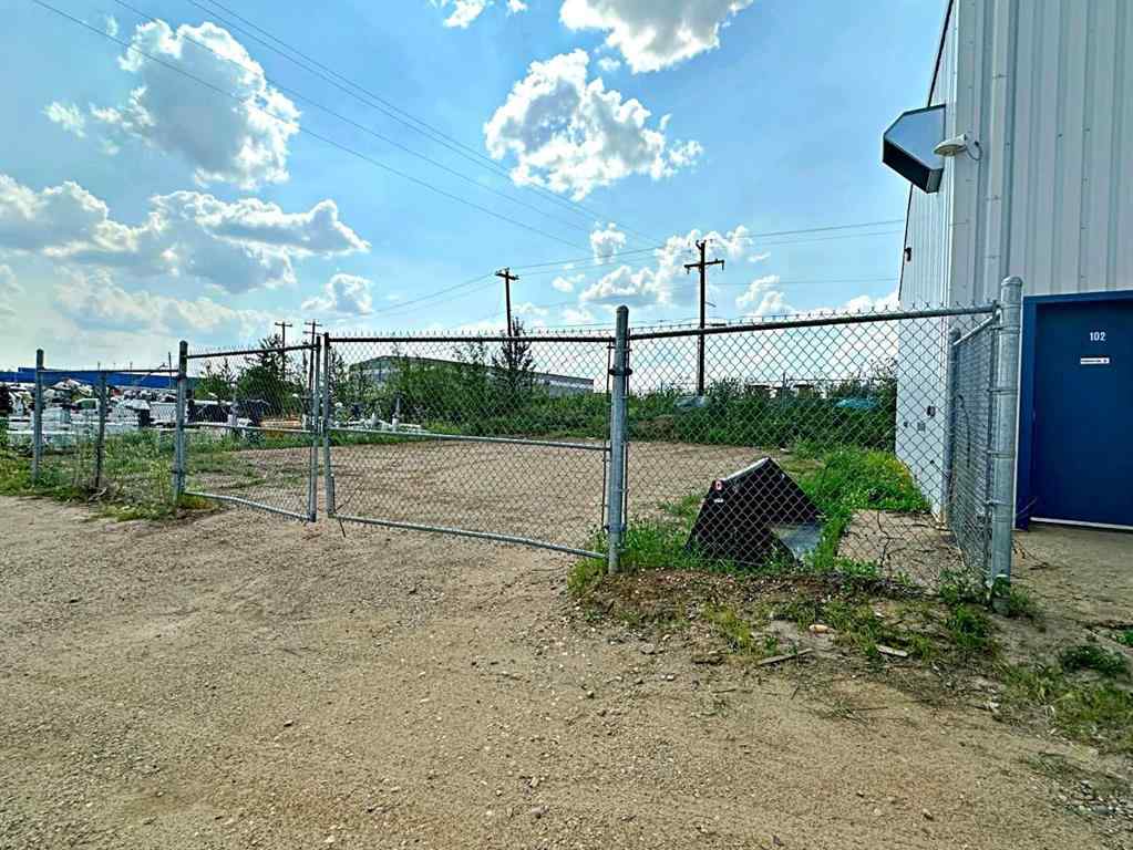 MLS® A2203611 - Unit #102 286 MacLennan Crescent  in Mackenzie Park Fort McMurray, Commercial