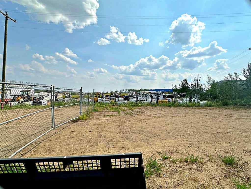 MLS® A2203611 - Unit #102 286 MacLennan Crescent  in Mackenzie Park Fort McMurray, Commercial