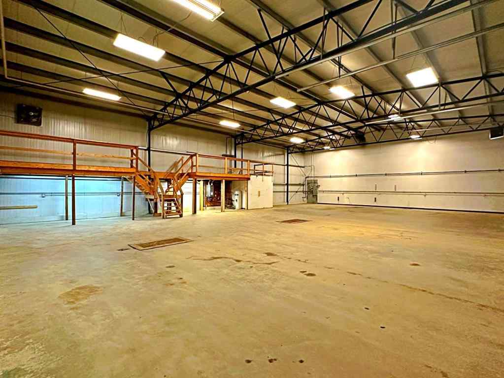 MLS® A2203611 - Unit #102 286 MacLennan Crescent  in Mackenzie Park Fort McMurray, Commercial