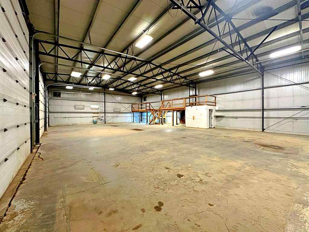 MLS® A2203611 - Unit #102 286 MacLennan Crescent  in Mackenzie Park Fort McMurray, Commercial