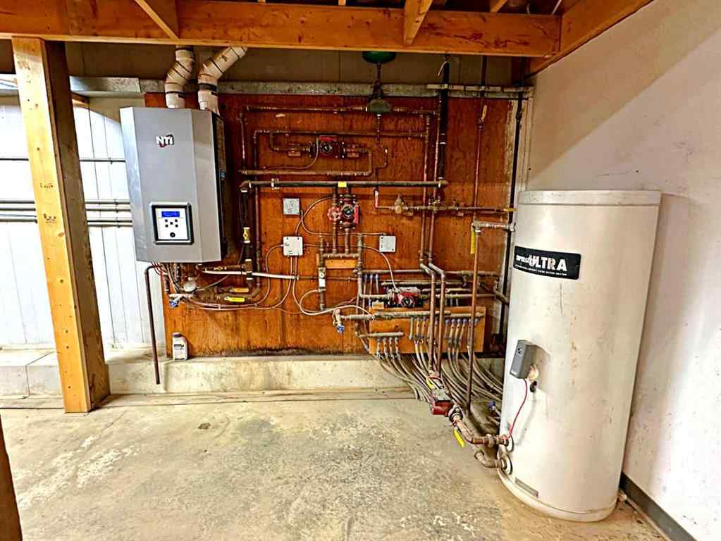 MLS® A2203611 - Unit #102 286 MacLennan Crescent  in Mackenzie Park Fort McMurray, Commercial