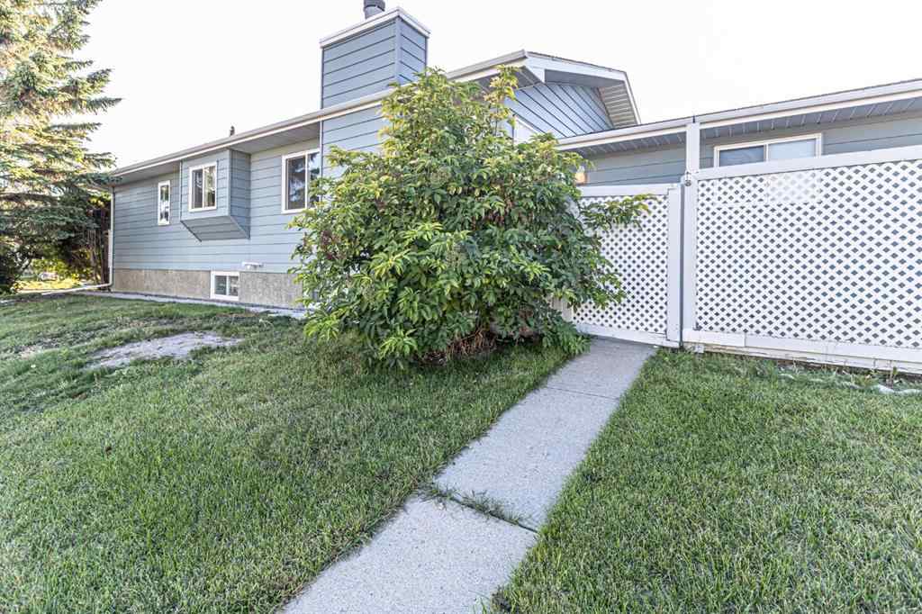 MLS® A2203781 - 3908 14 Avenue NE in Marlborough Calgary, Residential