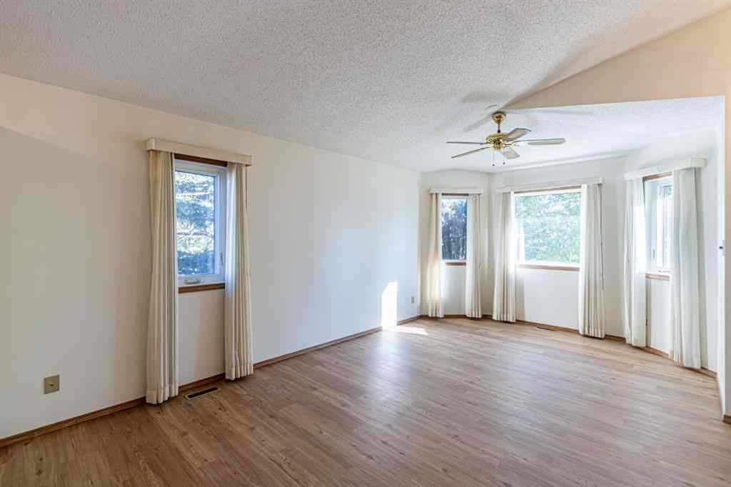 MLS® A2203781 - 3908 14 Avenue NE in Marlborough Calgary, Residential
