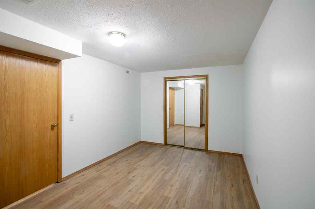 MLS® A2203781 - 3908 14 Avenue NE in Marlborough Calgary, Residential