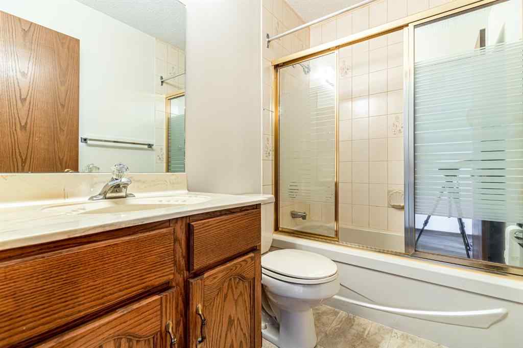 MLS® A2203781 - 3908 14 Avenue NE in Marlborough Calgary, Residential