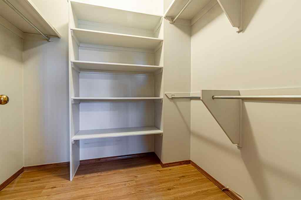 MLS® A2203781 - 3908 14 Avenue NE in Marlborough Calgary, Residential