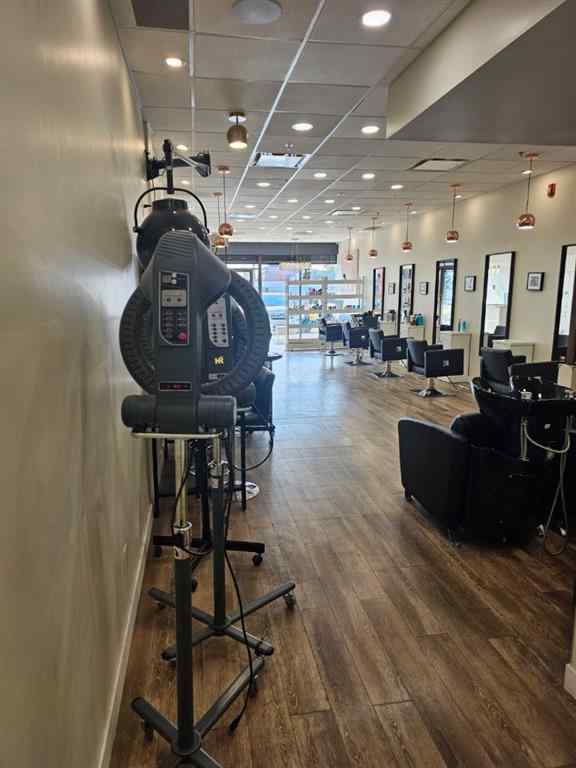MLS® A2203831 - Unit #102 5809 Macleod Trail SW in Windsor Park Calgary, Commercial