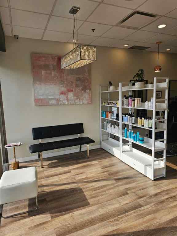 MLS® A2203831 - Unit #102 5809 Macleod Trail SW in Windsor Park Calgary, Commercial