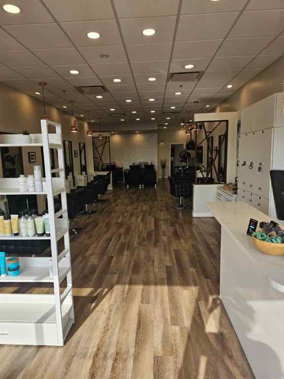 MLS® A2203831 - Unit #102 5809 Macleod Trail SW in Windsor Park Calgary, Commercial