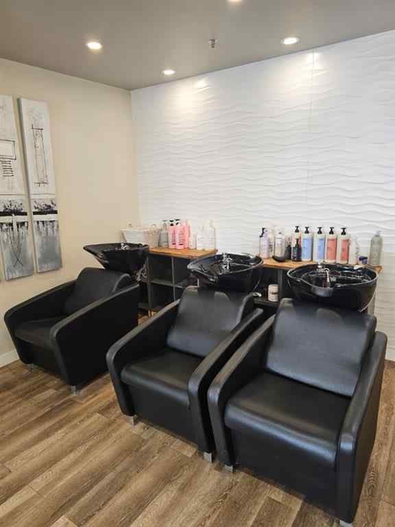 MLS® A2203831 - Unit #102 5809 Macleod Trail SW in Windsor Park Calgary, Commercial