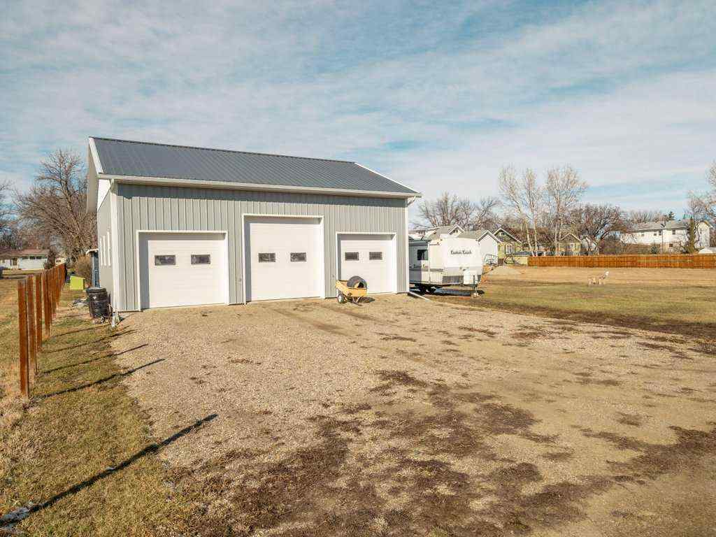 MLS® A2203901 - 49 N 100 E   in NONE Raymond, Residential