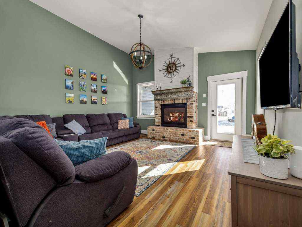 MLS® A2203901 - 49 N 100 E   in NONE Raymond, Residential
