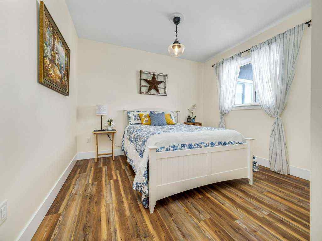 MLS® A2203901 - 49 N 100 E   in NONE Raymond, Residential