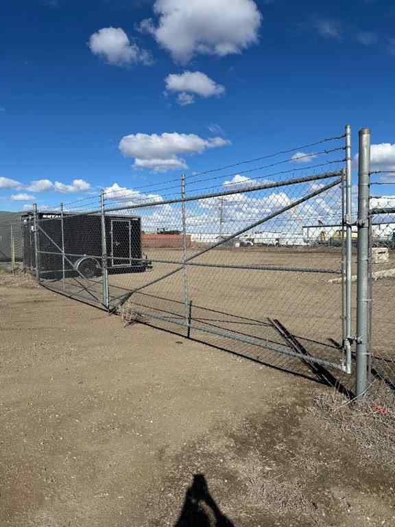 MLS® A2203904 - 10 Pembina Drive NE in Redcliff Industrial Redcliff, Commercial