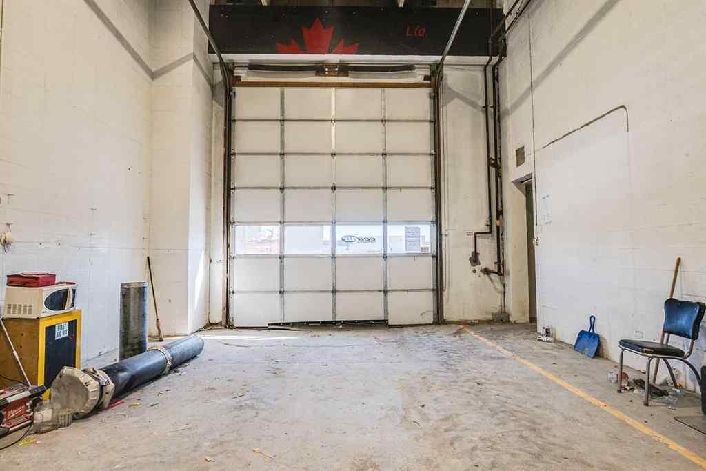 MLS® A2203916 - Unit #11 7727 50 Avenue  in Northlands Industrial Park Red Deer, Commercial
