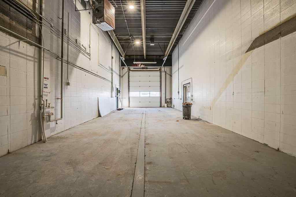 MLS® A2203916 - Unit #11 7727 50 Avenue  in Northlands Industrial Park Red Deer, Commercial