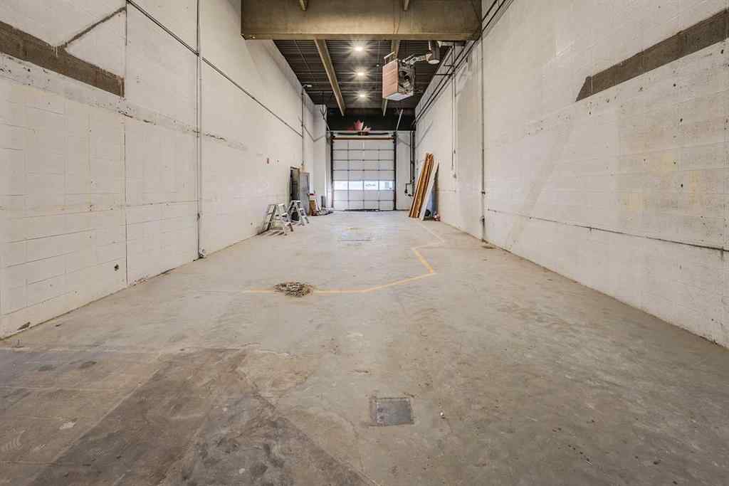 MLS® A2203916 - Unit #11 7727 50 Avenue  in Northlands Industrial Park Red Deer, Commercial