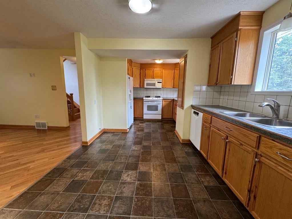 MLS® A2203969 - 126 Community Lane  in Saprae Creek Estates Saprae Creek, Residential