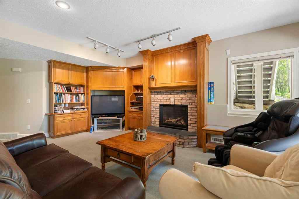 MLS® A2204006 - 43 Cody Range Way  in Bearspaw_Calg Rural Rocky View County, Residential