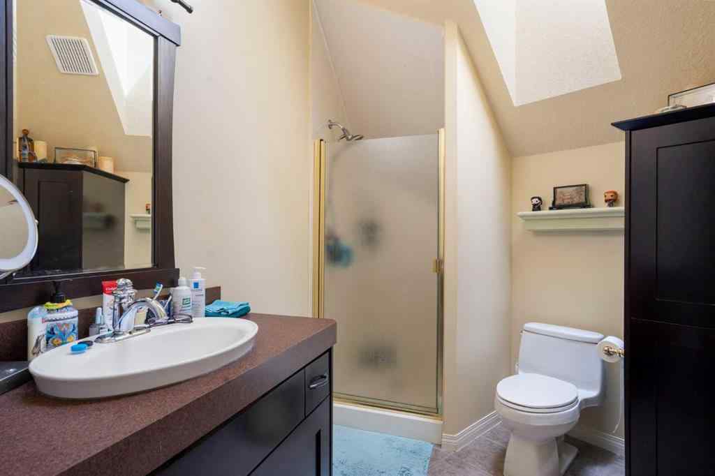 MLS® A2204006 - 43 Cody Range Way  in Bearspaw_Calg Rural Rocky View County, Residential