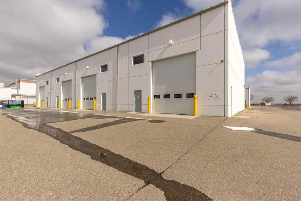MLS® A2204105 - Unit #1, 2, 3 565 41 Street N in Shackleford Industrial Park Lethbridge, Commercial