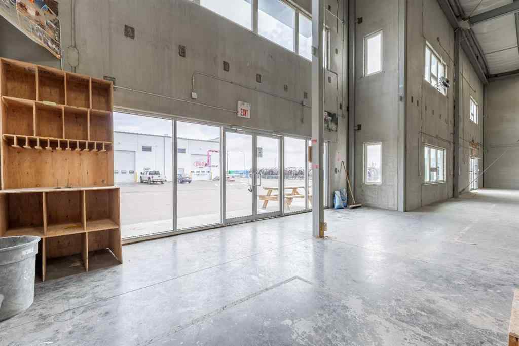 MLS® A2204105 - Unit #1, 2, 3 565 41 Street N in Shackleford Industrial Park Lethbridge, Commercial