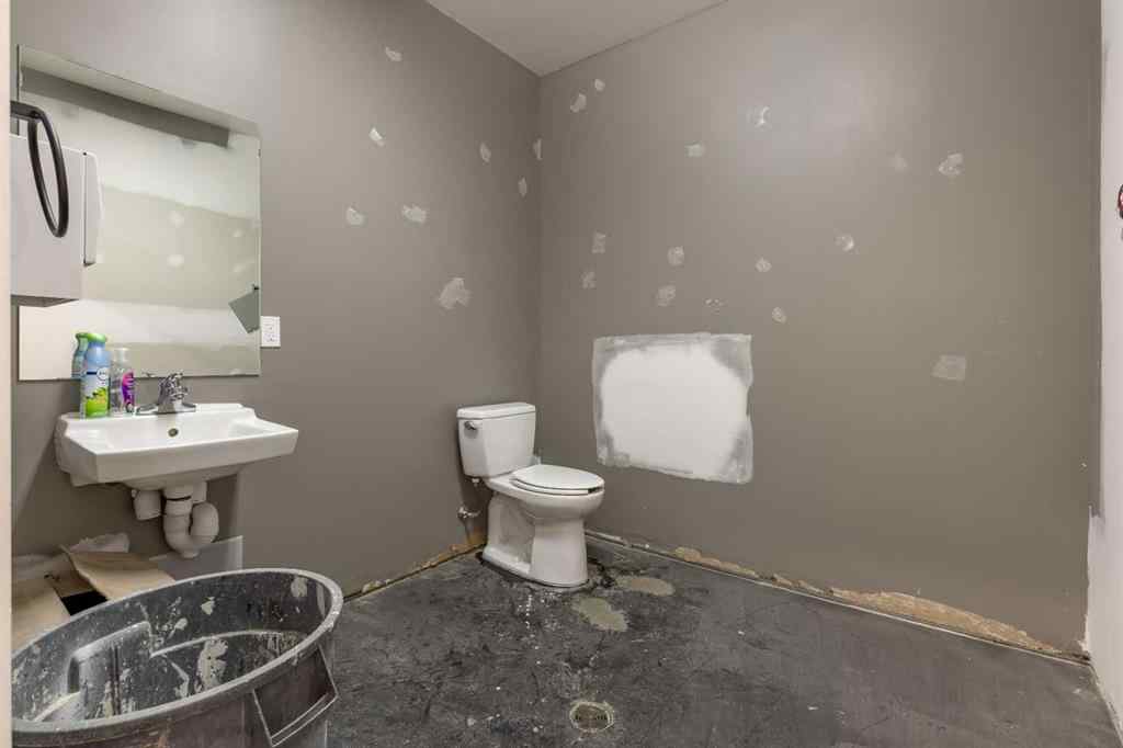 MLS® A2204105 - Unit #1, 2, 3 565 41 Street N in Shackleford Industrial Park Lethbridge, Commercial